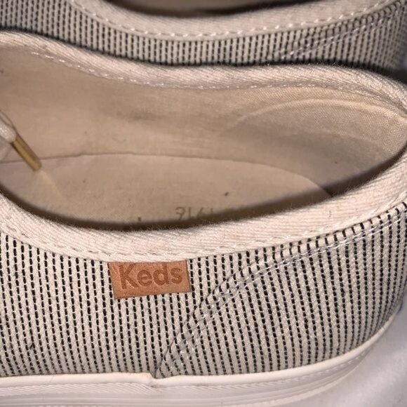 Keds Womens 9.5 Beige Striped Sneakers - Picture 6 of 9